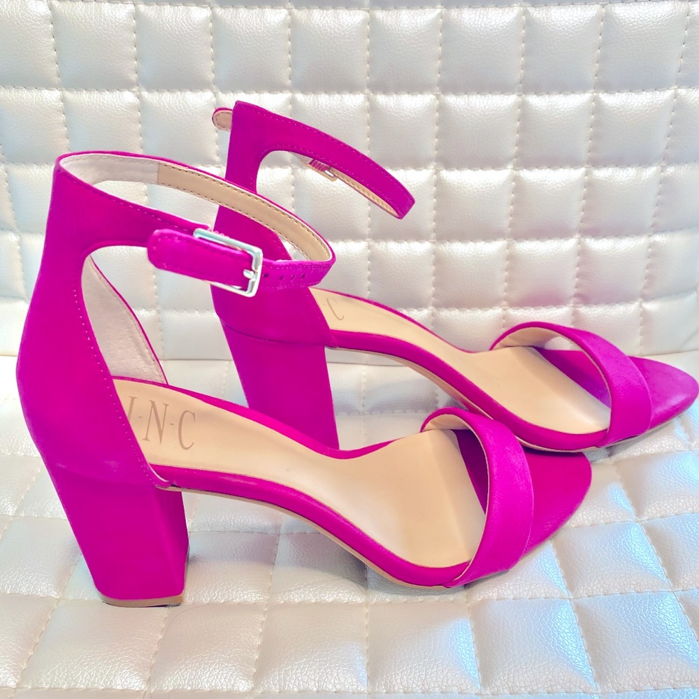 INC International Concepts fuchsia pageant heels